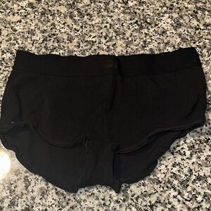 SKIMS Black Women's Panties